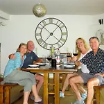 Bedbreakfastbikespyrenees Bed & Breakfast 3*