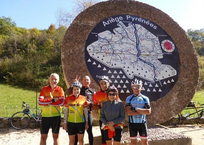 Bedbreakfastbikespyrenees Bed & Breakfast 3*