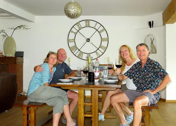 Bedbreakfastbikespyrenees Bed & Breakfast 3*